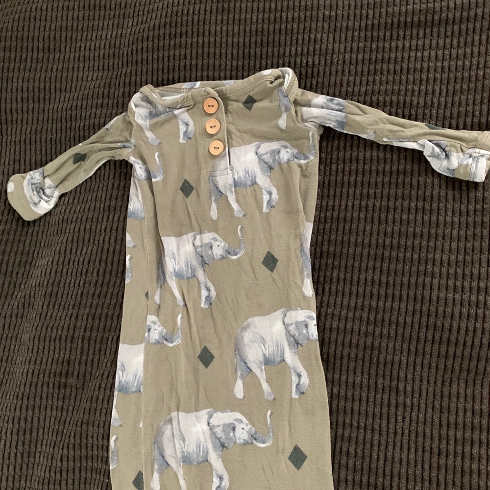 Posh peanut sleeper gown